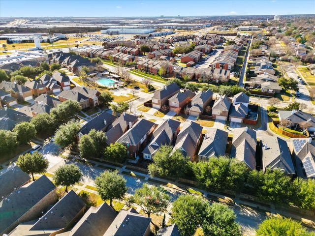 2462 Sunderland Lane, Lewisville, TX 75067