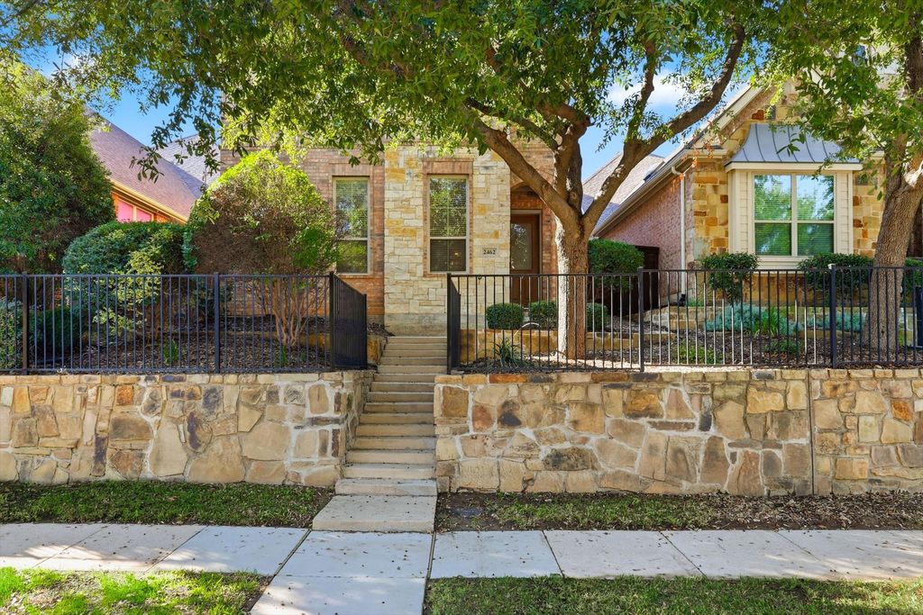 2462 Sunderland Lane, Lewisville, TX 75067