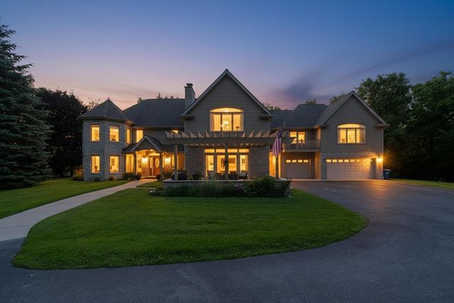 11555 S Elbridge Avenue, Palos Park, IL 60464