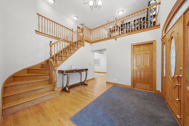 11555 S Elbridge Avenue, Palos Park, IL 60464
