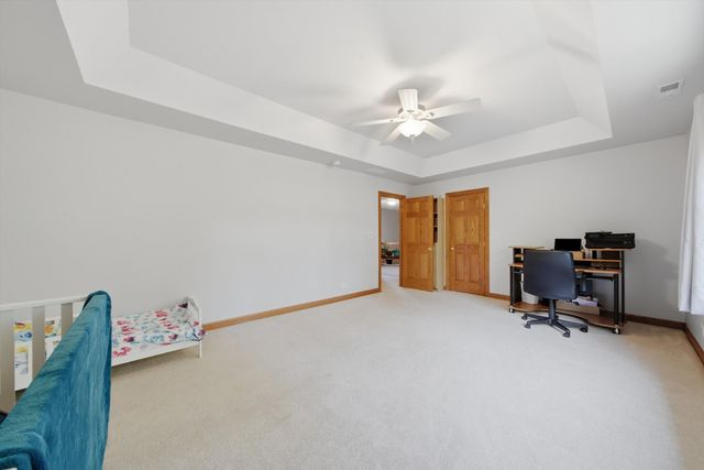 11555 S Elbridge Avenue, Palos Park, IL 60464