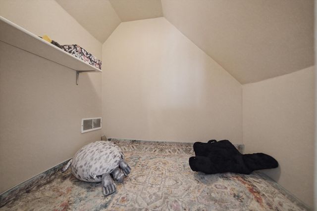 11555 S Elbridge Avenue, Palos Park, IL 60464