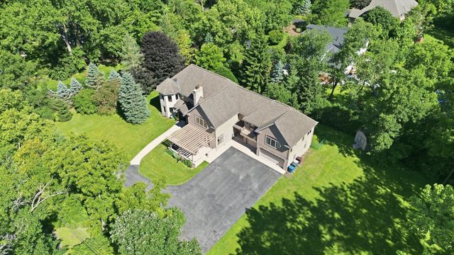 11555 S Elbridge Avenue, Palos Park, IL 60464