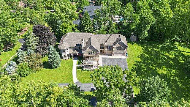 11555 S Elbridge Avenue, Palos Park, IL 60464