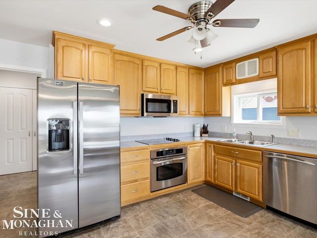 2300 S Channel Drive, Clay Twp, MI 48028