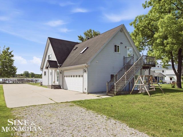 2300 S Channel Drive, Clay Twp, MI 48028