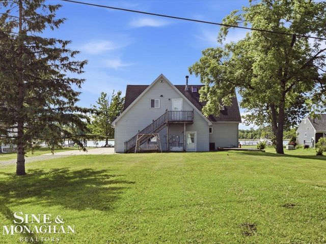 2300 S Channel Drive, Clay Twp, MI 48028