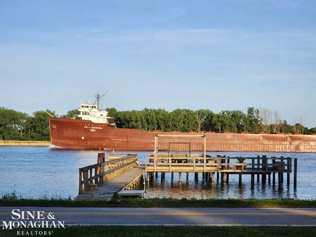 2300 S Channel Drive, Clay Twp, MI 48028