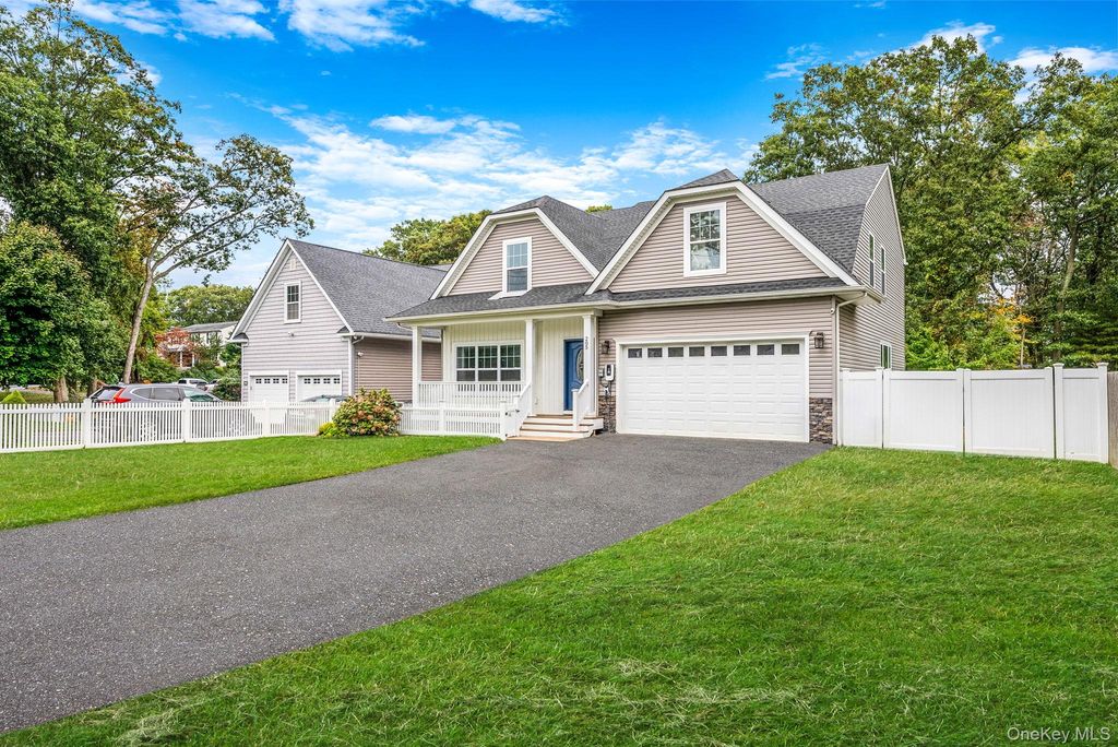 205 Kohr Road, Kings Park, NY 11754 — photo 2