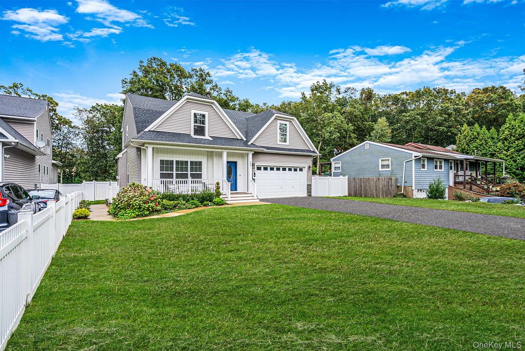 205 Kohr Road, Kings Park, NY 11754 — photo 3