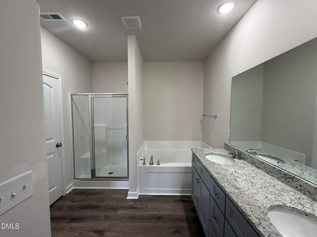 111 Finch Lane, Four Oaks, NC 27524