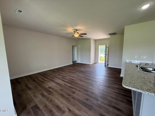 111 Finch Lane, Four Oaks, NC 27524