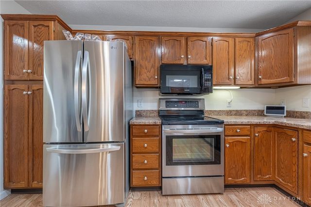 143 Timberside Court, Springboro, OH 45066