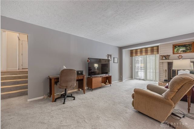 143 Timberside Court, Springboro, OH 45066