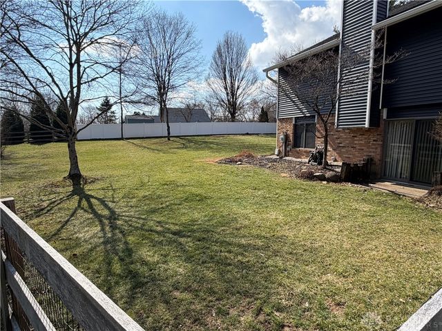 143 Timberside Court, Springboro, OH 45066