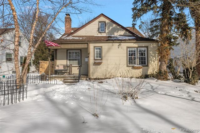 21819 California Street, Saint Clair Shores, MI 48080