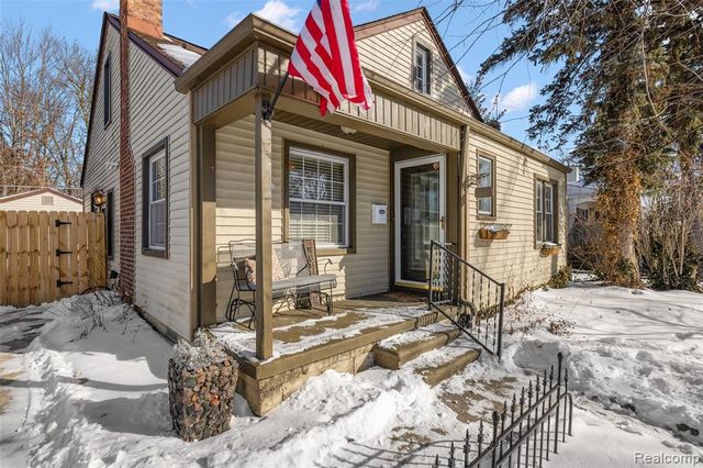 21819 California Street, Saint Clair Shores, MI 48080