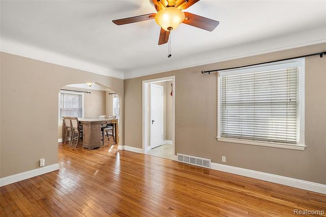 21819 California Street, Saint Clair Shores, MI 48080