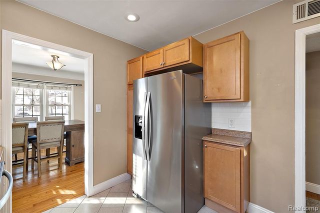 21819 California Street, Saint Clair Shores, MI 48080