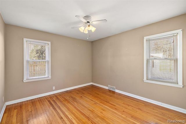 21819 California Street, Saint Clair Shores, MI 48080