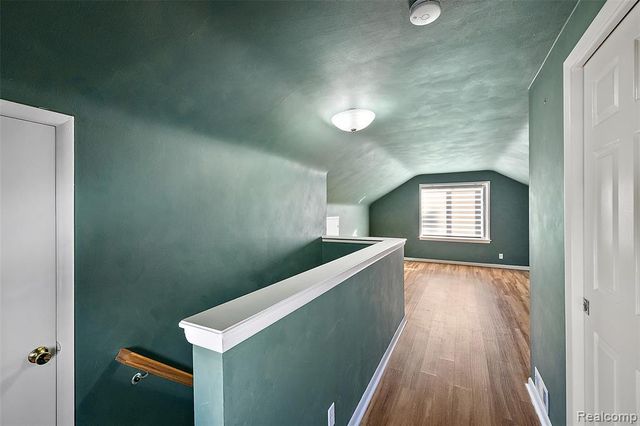 21819 California Street, Saint Clair Shores, MI 48080