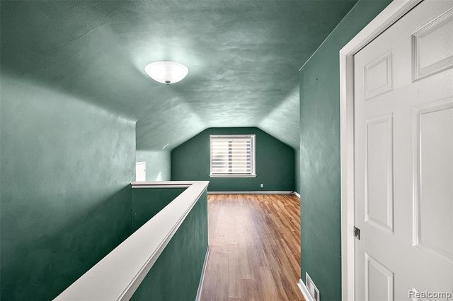 21819 California Street, Saint Clair Shores, MI 48080