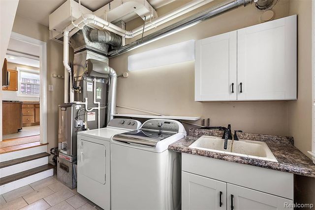 21819 California Street, Saint Clair Shores, MI 48080