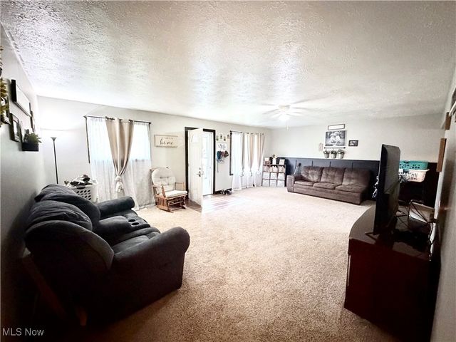 1386 Brookdale Lane, Kent, OH 44240