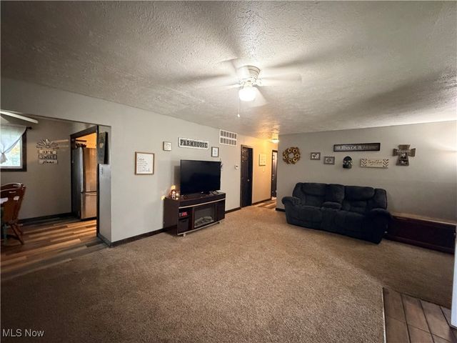 1386 Brookdale Lane, Kent, OH 44240