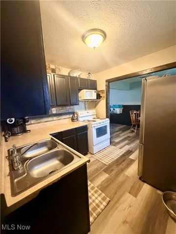 1386 Brookdale Lane, Kent, OH 44240