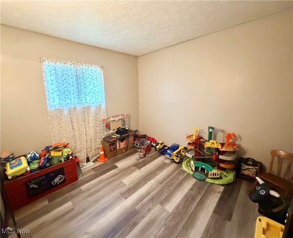 1386 Brookdale Lane, Kent, OH 44240