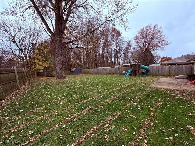 1386 Brookdale Lane, Kent, OH 44240