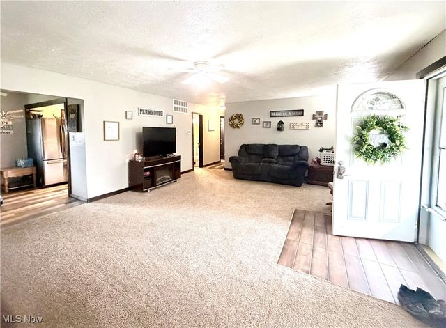 1386 Brookdale Lane, Kent, OH 44240