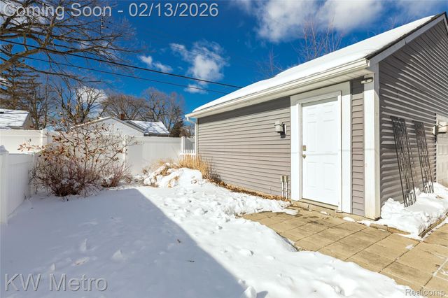 4095 Thomas Avenue, Berkley, MI 48072