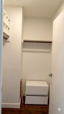 1322 E 12th ST 201, Austin, TX 78702