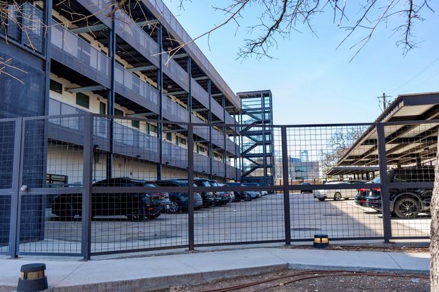 1322 E 12th ST 201, Austin, TX 78702