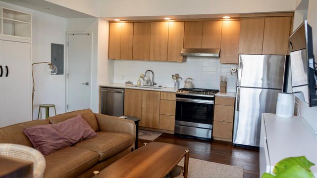 1322 E 12th ST 201, Austin, TX 78702