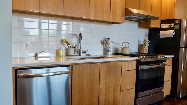 1322 E 12th ST 201, Austin, TX 78702