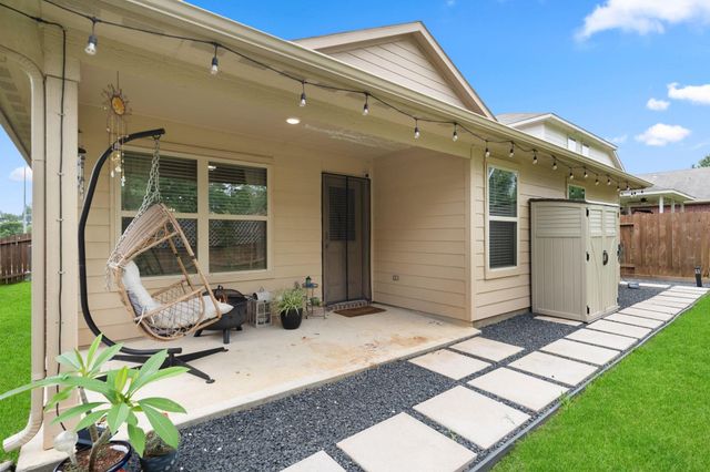 23811 Pinebrook Thicket Lane, Spring, TX 77389