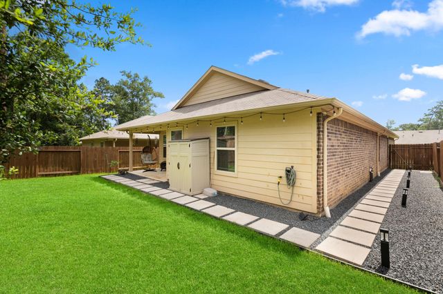 23811 Pinebrook Thicket Lane, Spring, TX 77389