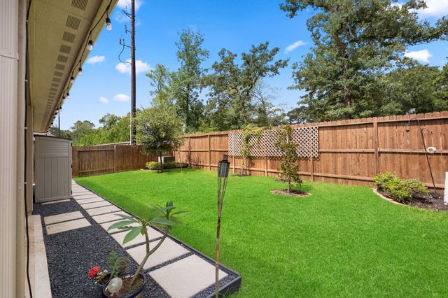 23811 Pinebrook Thicket Lane, Spring, TX 77389
