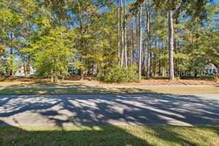 7 N Loudon, Beaufort, SC 29906
