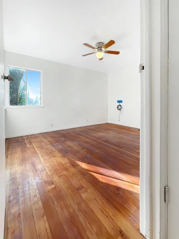 111 Covey Rd, Auburn, CA 95603