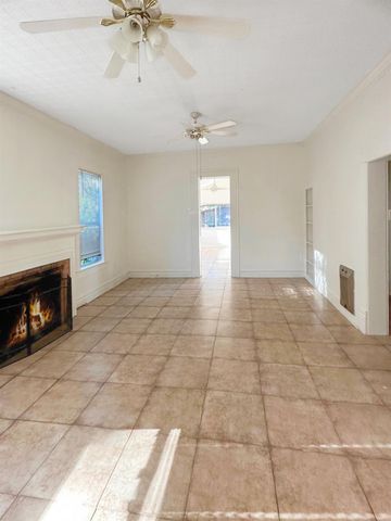 111 Covey Rd, Auburn, CA 95603