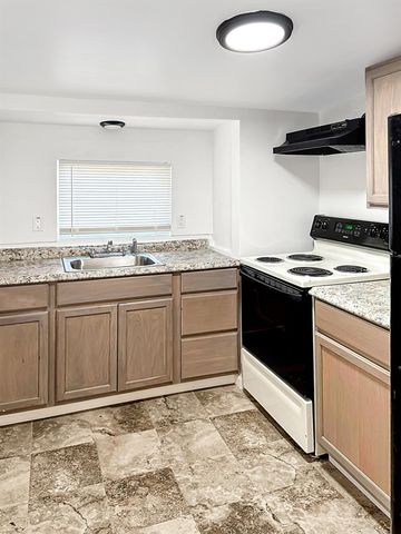 111 Covey Rd, Auburn, CA 95603