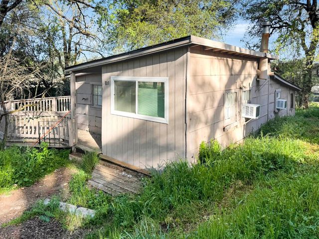 111 Covey Rd, Auburn, CA 95603