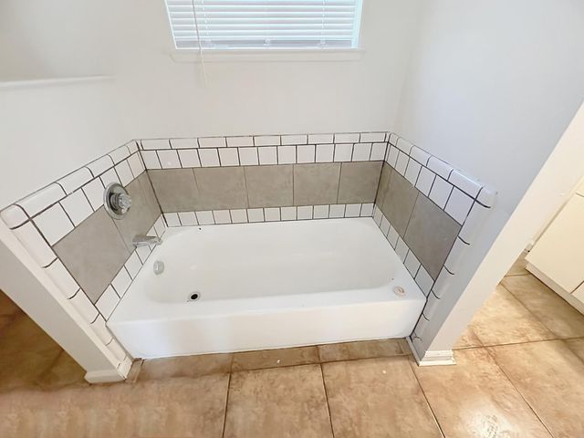 111 Covey Rd, Auburn, CA 95603