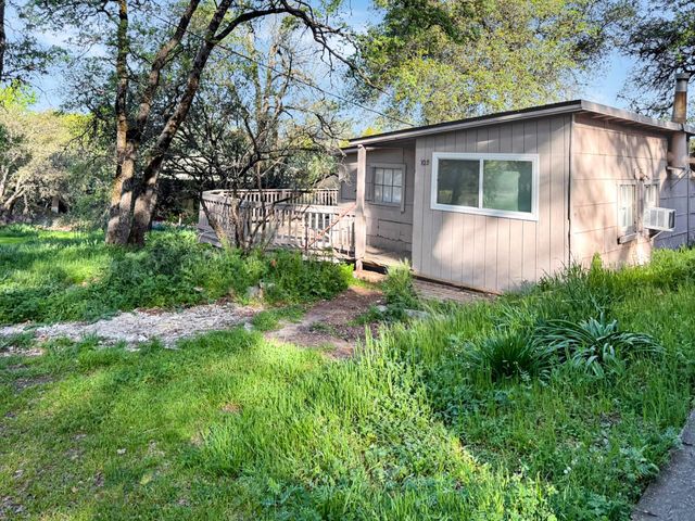 111 Covey Rd, Auburn, CA 95603
