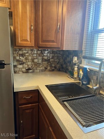 4081 E 175th Street, Cleveland, OH 44128