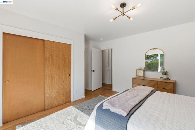 2724 Benedict Dr, San Leandro, CA 94577